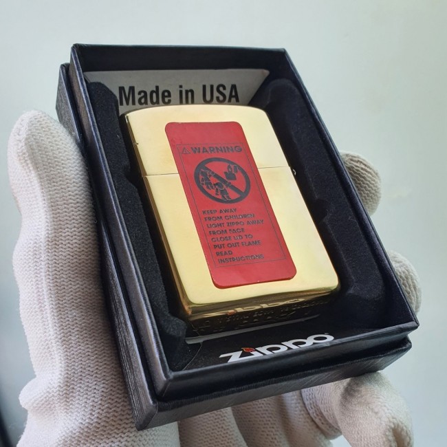 Bật Lửa Zippo Made In U.S.A Vàng Trơn Bóng Classic