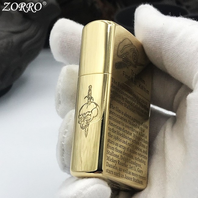 Bật Lửa Zippo Zorro Khắc 5 Mặt The Expendables Vàng Đồng Nguyên Khối ( Xài Xăng - Có Hộp )