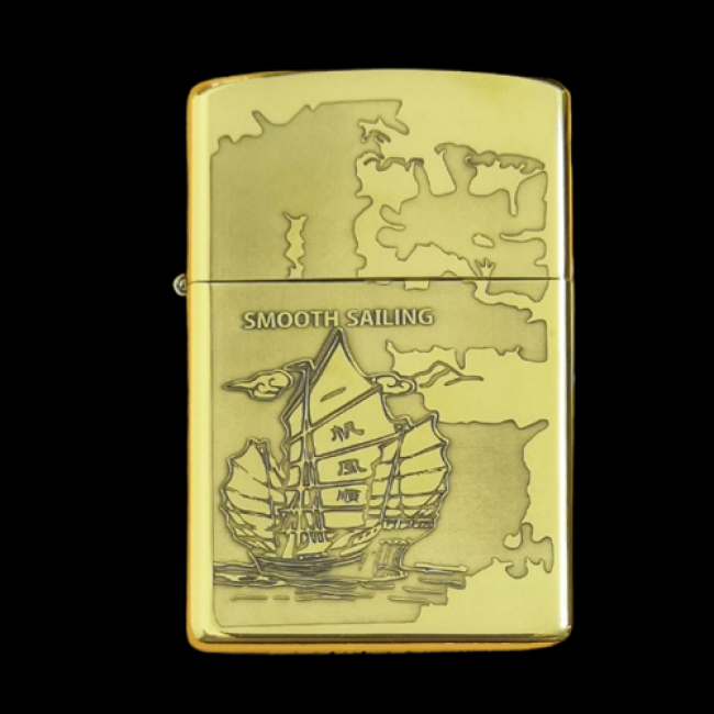 Bật Lửa Zippo Zorro Thuận Buồm Xuôi Gió Khắc 3 Mặt Đồng Nguyên Khối ( Xài Xăng - Có Hộp )