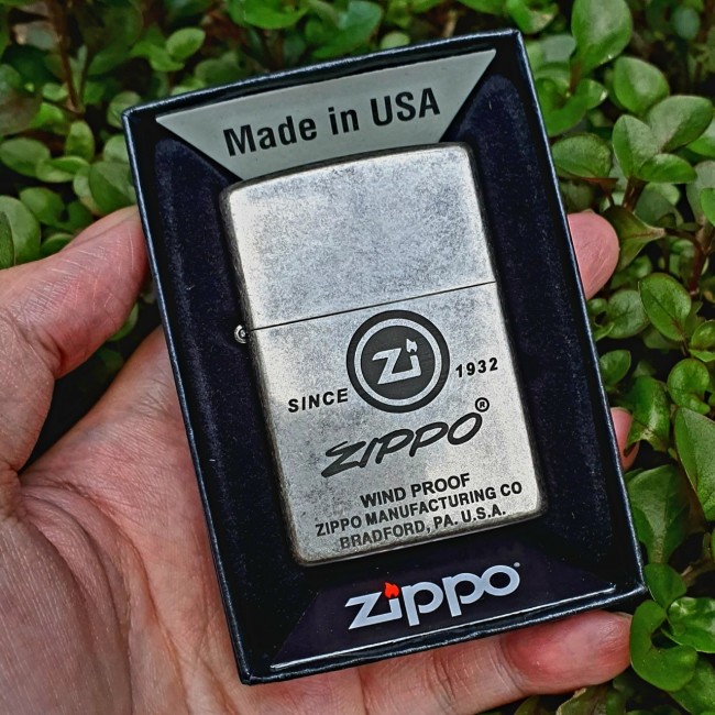 Bật Lửa Zippo Bạc Cổ Xi Bụi Logo Chữ Xéo 1932 Đời La Mã H-IV