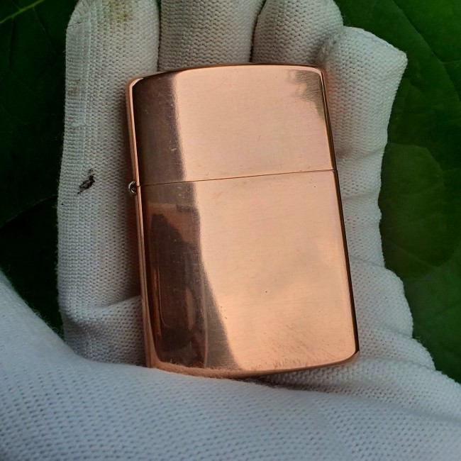 Vỏ Zippo Đồng Đỏ Đời La Mã Đáy Ngược E-XIII ( Không Kèm Ruột Máy)