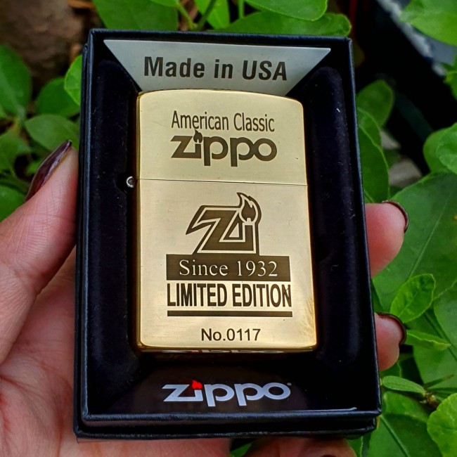 Bật Lửa Zippo Mỹ Đồng American Classic Đời E-XVI ( Ruột Vàng , Có Tem Đỏ , Fullbox)