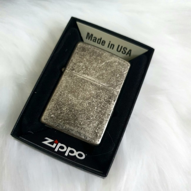 Bật Lửa Zippo Bạc Giả Cổ Loại Xịn Mẫu Trơn Đời La Mã H-IV ( Có Tem Đỏ ) KÈM HỘP Tặng Kèm Xăng Mini +