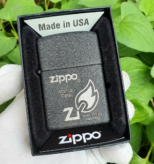 Bật Lửa Zippo Đen Nhám American Classic Đời La Mã E2000-XVI ( Có Tem Đỏ ) KÈM HỘP ZIPPO