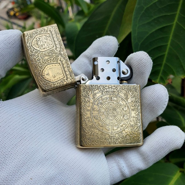 Bật Lửa Zippo Zorro Khắc 5 Mặt 12 Con Giáp (Có Hộp )