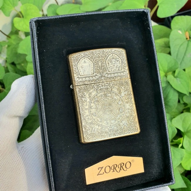 Bật Lửa Zippo Zorro Khắc 5 Mặt 12 Con Giáp (Có Hộp )