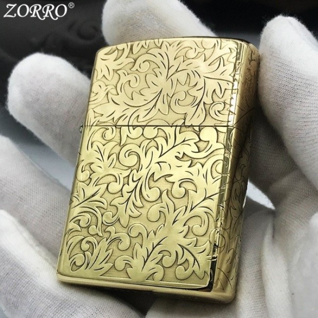 Bật Lửa Zippo Zorro Khắc 5 Mặt Hoa Văn Vàng Đồng (Có Hộp )