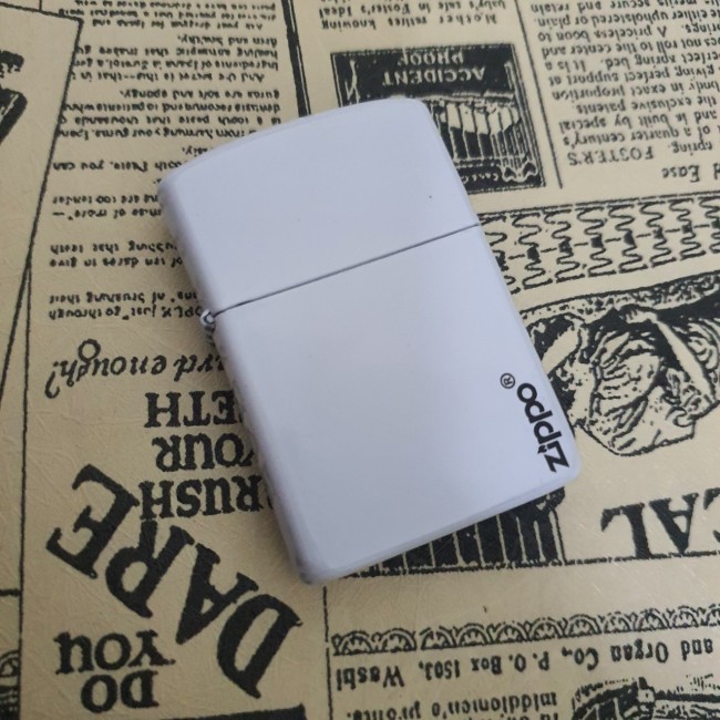 Bật Lửa Zippo Sơn Tĩnh Điện Đời La Mã H-IV Màu Đỏ ( Có Tem Đỏ )