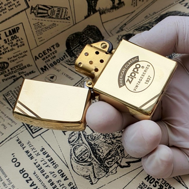 Bật Lửa Zippo Đồng Nguyên Khối American Classic 1937 Mộc Đáy Ngược Đời La Mã XIII - Có Hộp