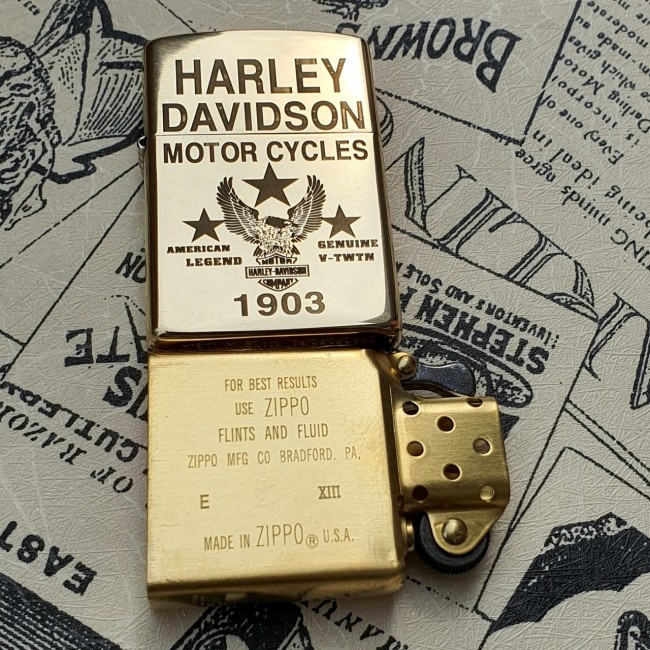 Bật Lửa Zippo Đồng Nguyên Khối Haley-Davidson Mộc Đáy Ngược Đời La Mã XIII - Có Hộp