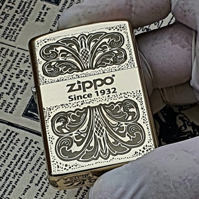 Bật Lửa Zippo Đồng Nguyên Khối Hoa Văn Since 1932 Mộc Đáy Ngược Đời La Mã XIII- Có Hộp