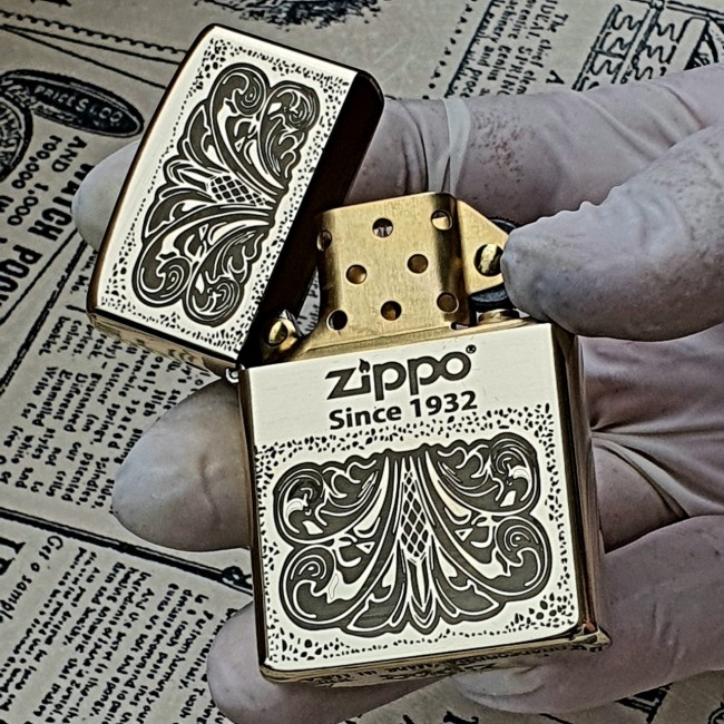 Bật Lửa Zippo Đồng Nguyên Khối Hoa Văn Since 1932 Mộc Đáy Ngược Đời La Mã XIII- Có Hộp