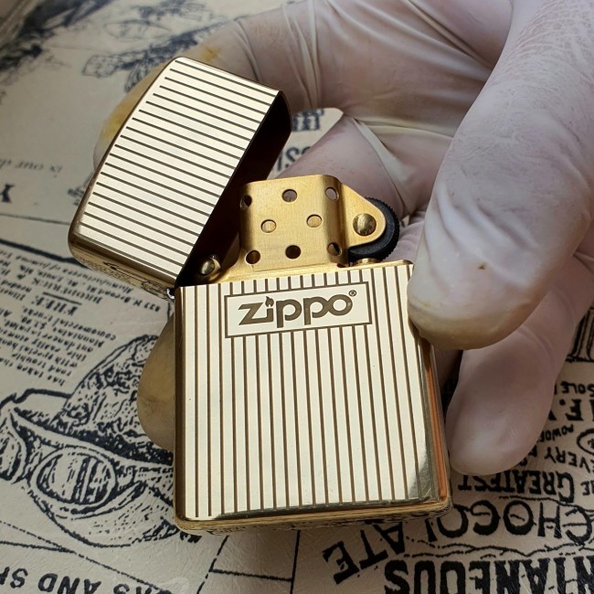 Bật Lửa Zippo Đồng Nguyên Khối Kẻ Sọc Mộc Đáy Ngược Đời La Mã XIII