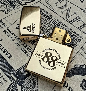 Bật Lửa Zippo Đồng Nguyên Khối Kỷ Niệm 88 Năm Mộc Đáy Ngược Đời La Mã XIII - Có Hộp