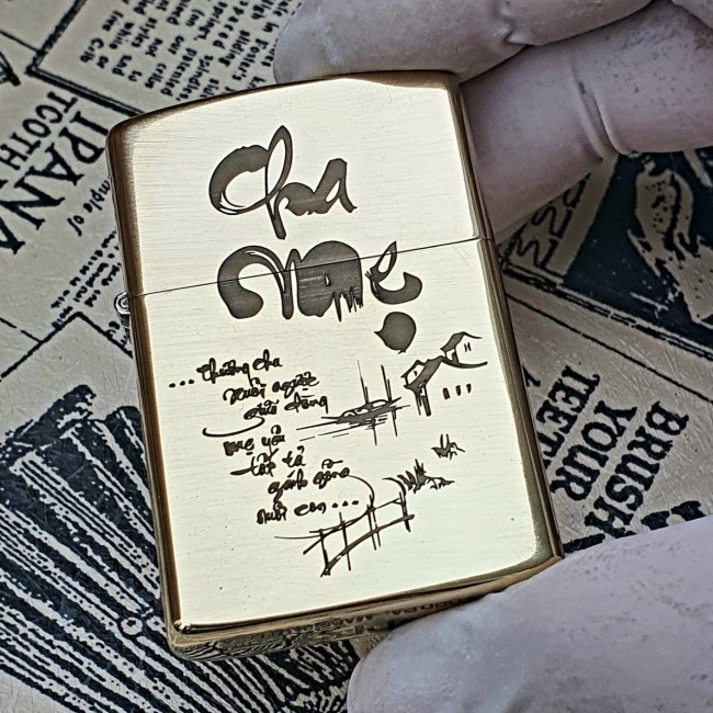 Bật Lửa Zippo Đồng Nguyên Khối Tình Cha Mẹ Mộc Đáy Ngược Đời La Mã XIII - Có Hộp