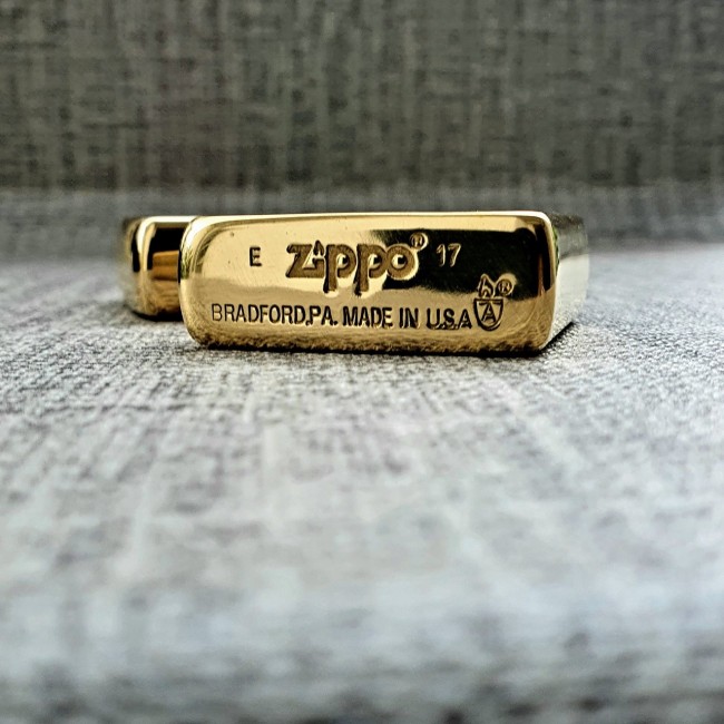 Bật Lửa Zippo Armor Vàng Trơn Bóng Đồng Nguyên Khối Vỏ Dày Trùng Đời 17 - Có Hộp - Tem Đỏ