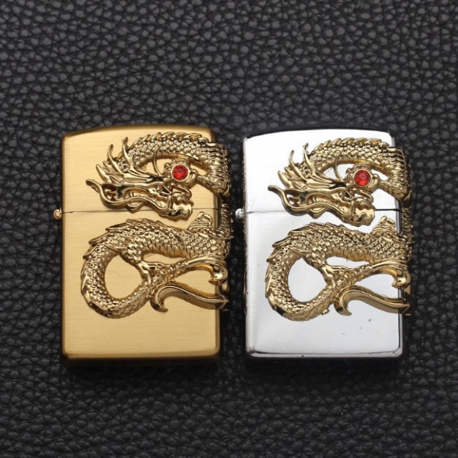 Bật Lửa Zippo Gas Rồng Cẩn Ngọc Đời La Mã ( Khò 1 Tia ) Màu Đen