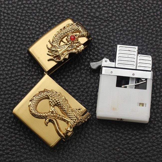 Bật Lửa Zippo Gas Rồng Cẩn Ngọc Đời La Mã ( Khò 1 Tia ) Màu Đen