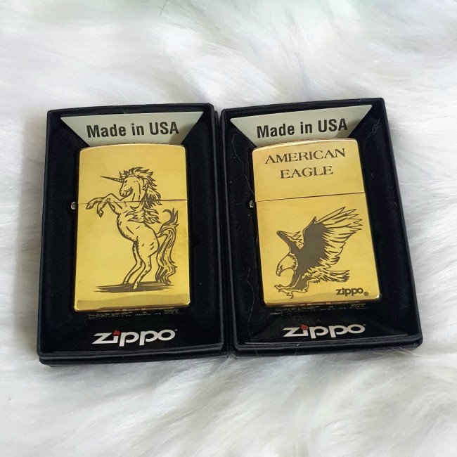 Bật Lửa Zippo Ngựa 1 Sừng Đáy Dập Đời E2000-XVI ( Ruột Vàng , Có Tem Đỏ , Fullbox)