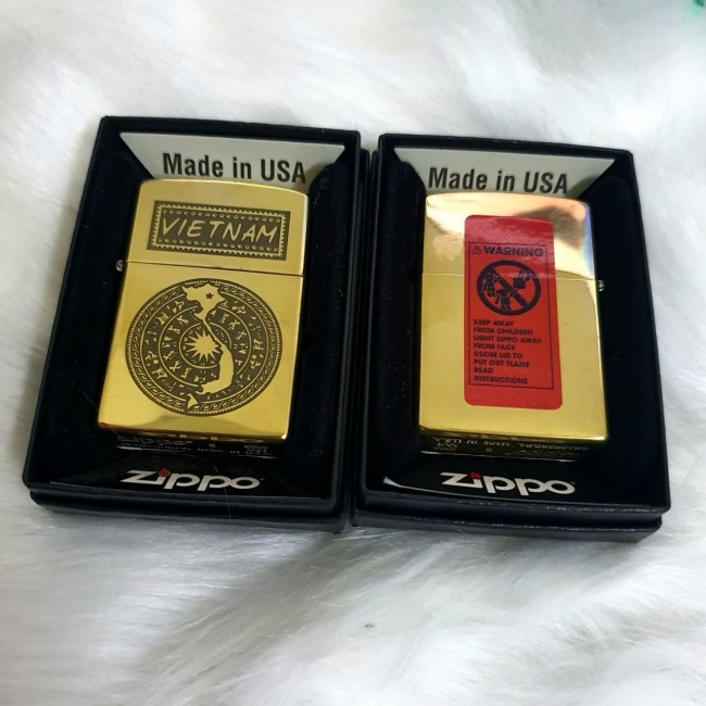 Bật Lửa Zippo Trống Đồng Việt Nam Đáy Dập Đời E2000-XVI ( Ruột Vàng , Có Tem Đỏ , Fullbox)