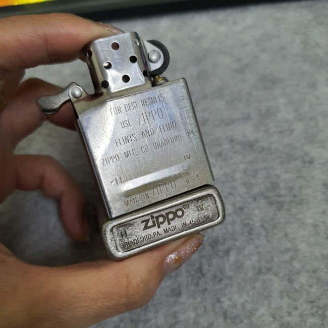 Bật Lửa Zippo Bạc Giả Cổ U.S AIRFORCE Đời La Mã H-IV ( Có Tem Đỏ ) KÈM HỘP Tặng Kèm Xăng Mini + Đá L