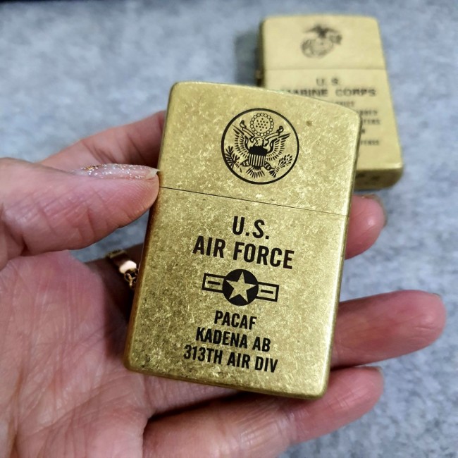 Bật Lửa Zippo Vàng Giả Cổ U.S AIRFORCE Đời La Mã H-IV ( Có Tem Đỏ ) KÈM HỘP Tặng Kèm Xăng Mini + Đá 