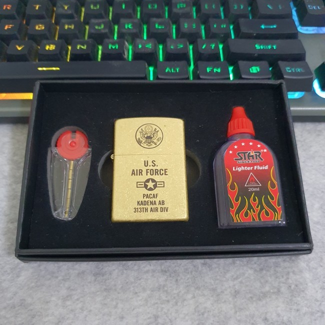 Bật Lửa Zippo Vàng Giả Cổ U.S AIRFORCE Đời La Mã H-IV ( Có Tem Đỏ ) KÈM HỘP Tặng Kèm Xăng Mini + Đá 