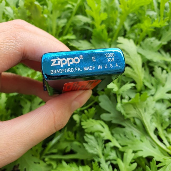 Bật Lửa Zippo Đội Bóng Chelsea Đời La Mã E2000-XVI ( Có Tem Đỏ ) KHÔNG KÈM HỘP ZIPPO