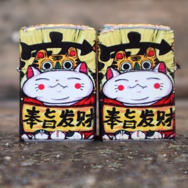 Bật Lửa Zippo Mỹ Nhật Sơn Tĩnh Điện 6 Mặt Phiên Bản Nhật - HÌNH MÈO THẦN TÀI VÀNG