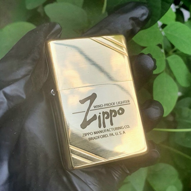 Bật Lửa Zippo Đồng Chặt Góc Wind-Proof Đáy Ngược Gạch Xéo Năm 1977 ( Có Tem Đỏ - Fullbox)