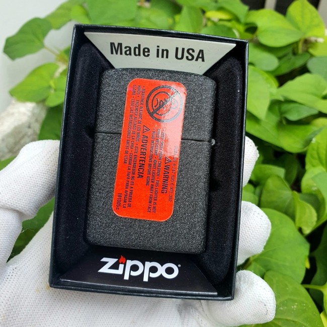 Bật Lửa Zippo Đen Nhám Đời La Mã E2000-XVI ( Có Tem Đỏ ) KÈM HỘP ZIPPO