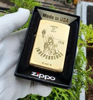 Bật Lửa Zippo Mỹ Đồng Nữ Thần Tự Do 1776 Đáy Lõm Đời E-XVI ( Ruột Vàng , Có Tem Đỏ , Fullbox)