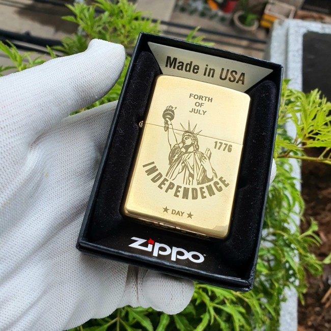 Bật Lửa Zippo Mỹ Đồng Nữ Thần Tự Do 1776 Đáy Lõm Đời E-XVI ( Ruột Vàng , Có Tem Đỏ , Fullbox)